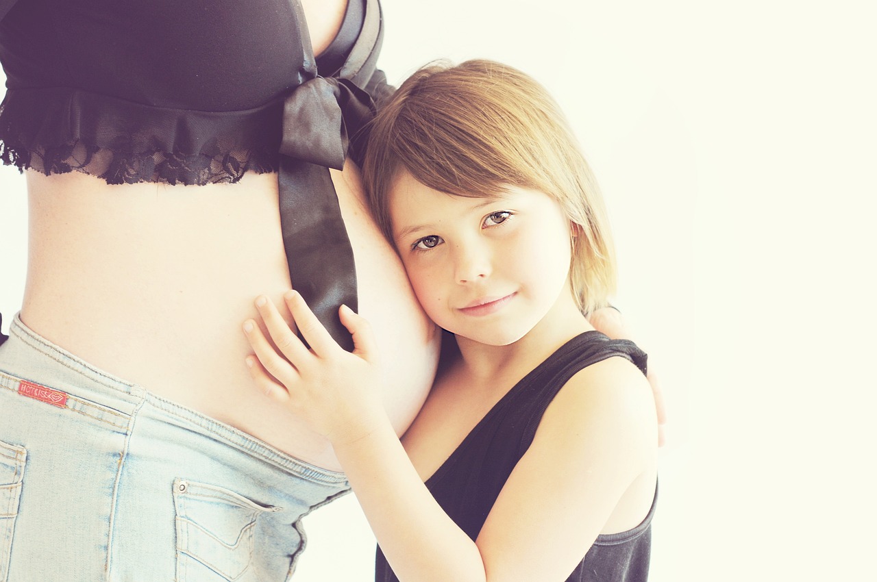 Les avantages de créer un album photo de votre grossesse